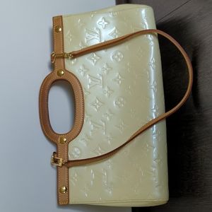 Louis Vuitton pearl Roxbury drive shoulder bag